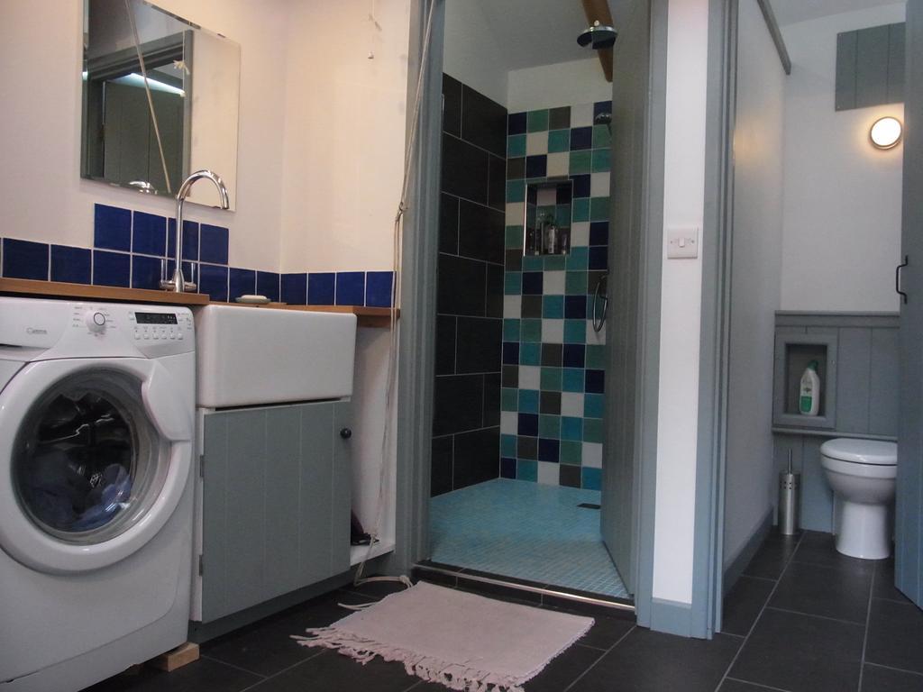 Rhiwiau Self Catering Villa Carmarthen Eksteriør billede